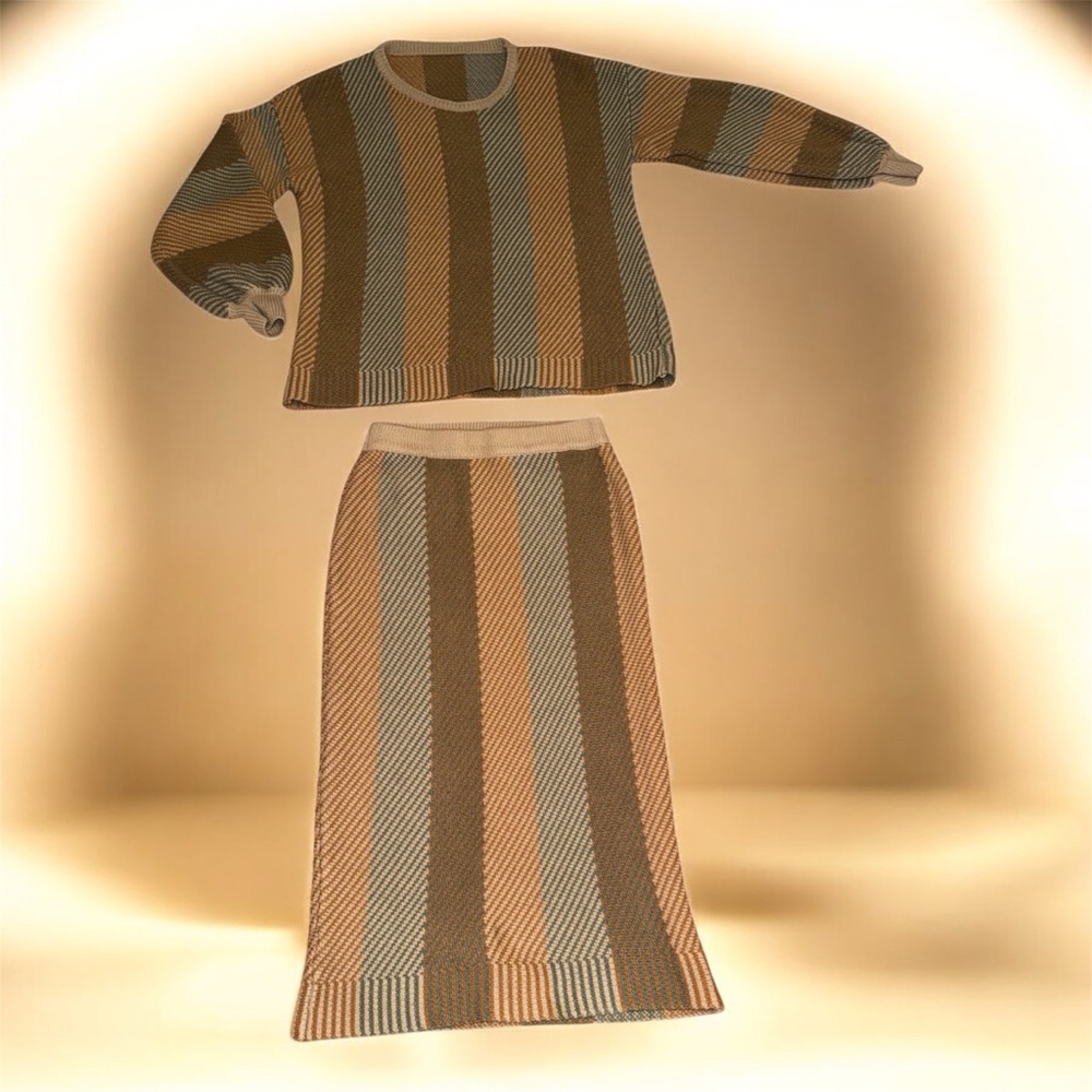 Striped Crew Neck Sweater in Beige and Tan
